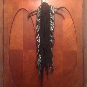 Black & Silver detailed stretchy scarf