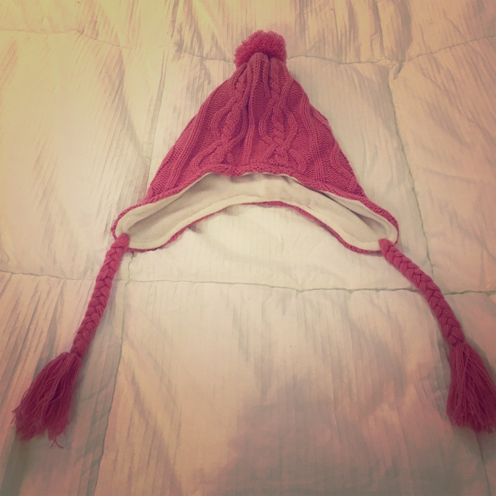 Pink knit hat - Picture 3 of 3