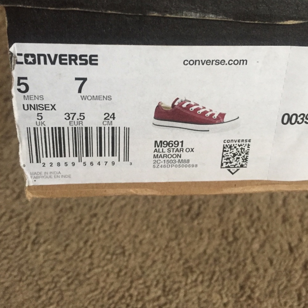 ‼️SOLD‼️Maroon Chucks - Picture 4 of 4