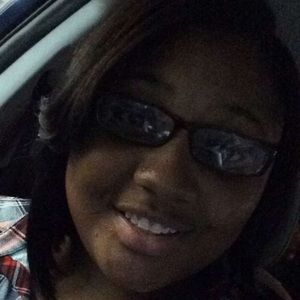 Meet your Posher, Cierra