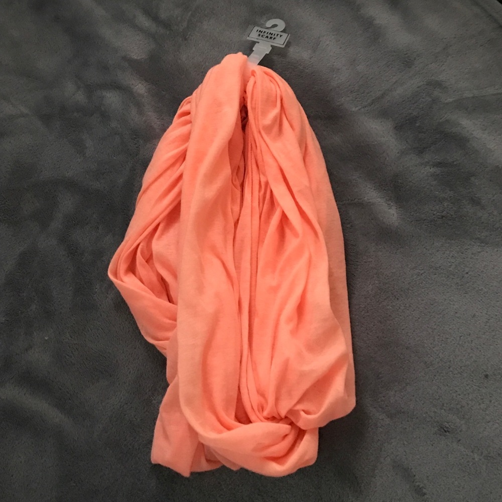 Nwot brand new infinity scarf