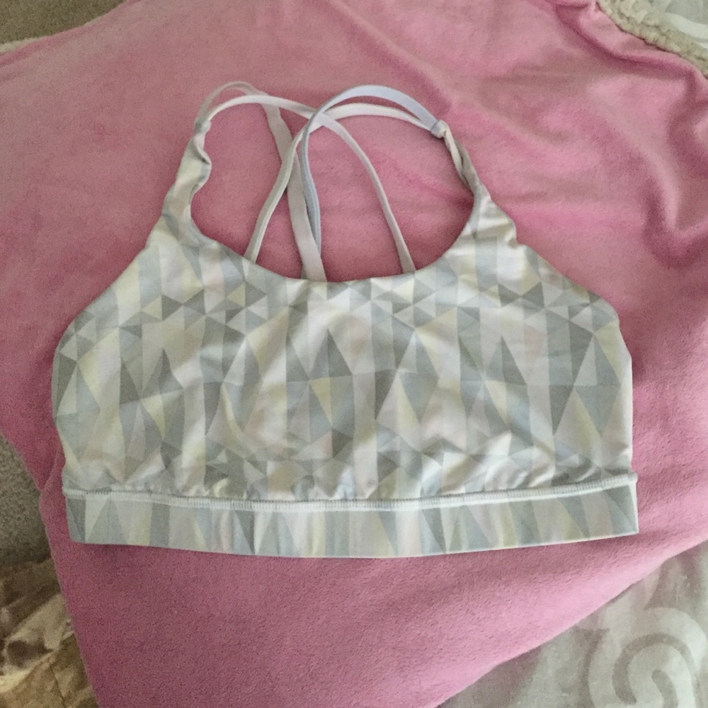Lululemon sports bra