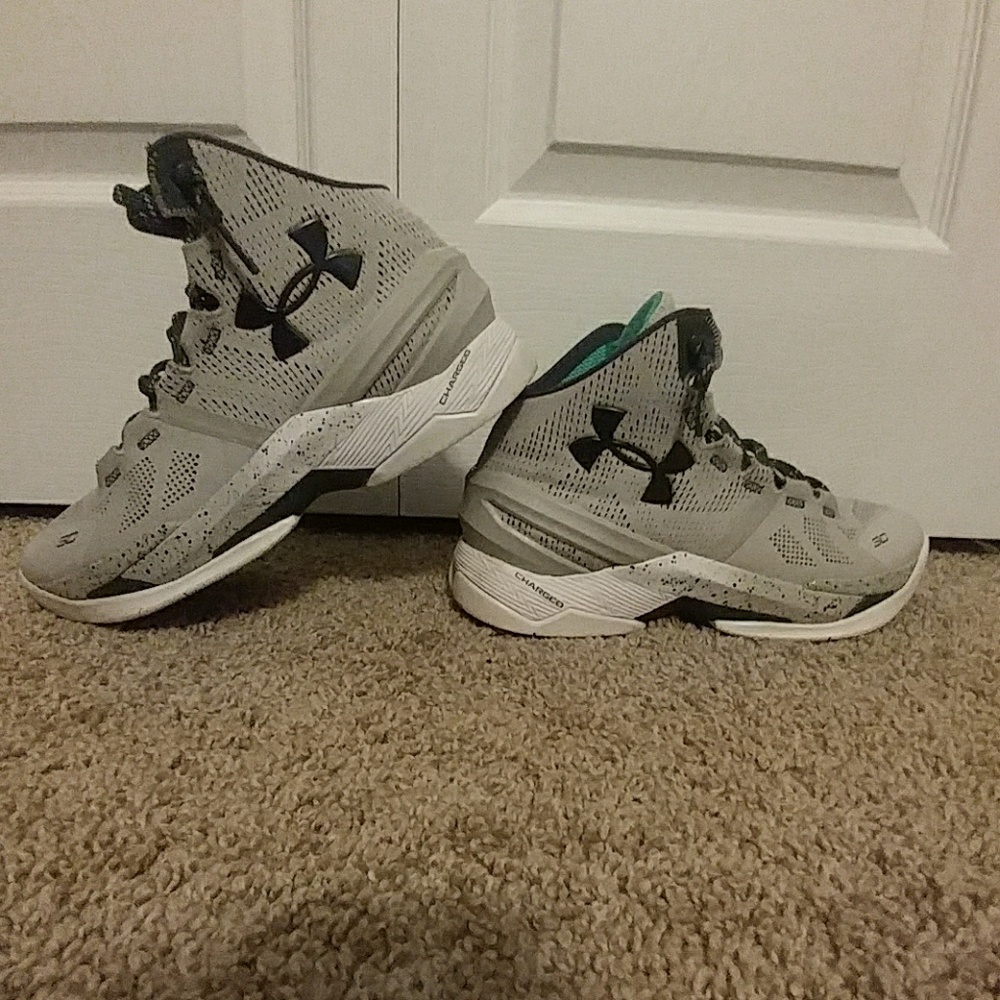Boys shoes