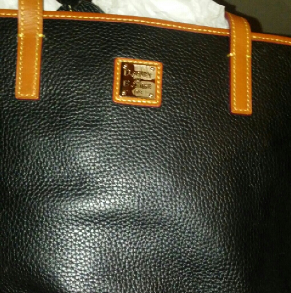 Dooney & Bourke black Charleston