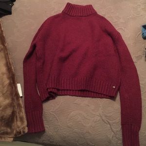 Cute burgundy crop sweater