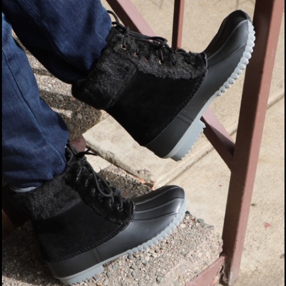 WOMEN DUCK BOOTS - Picture 2 of 5