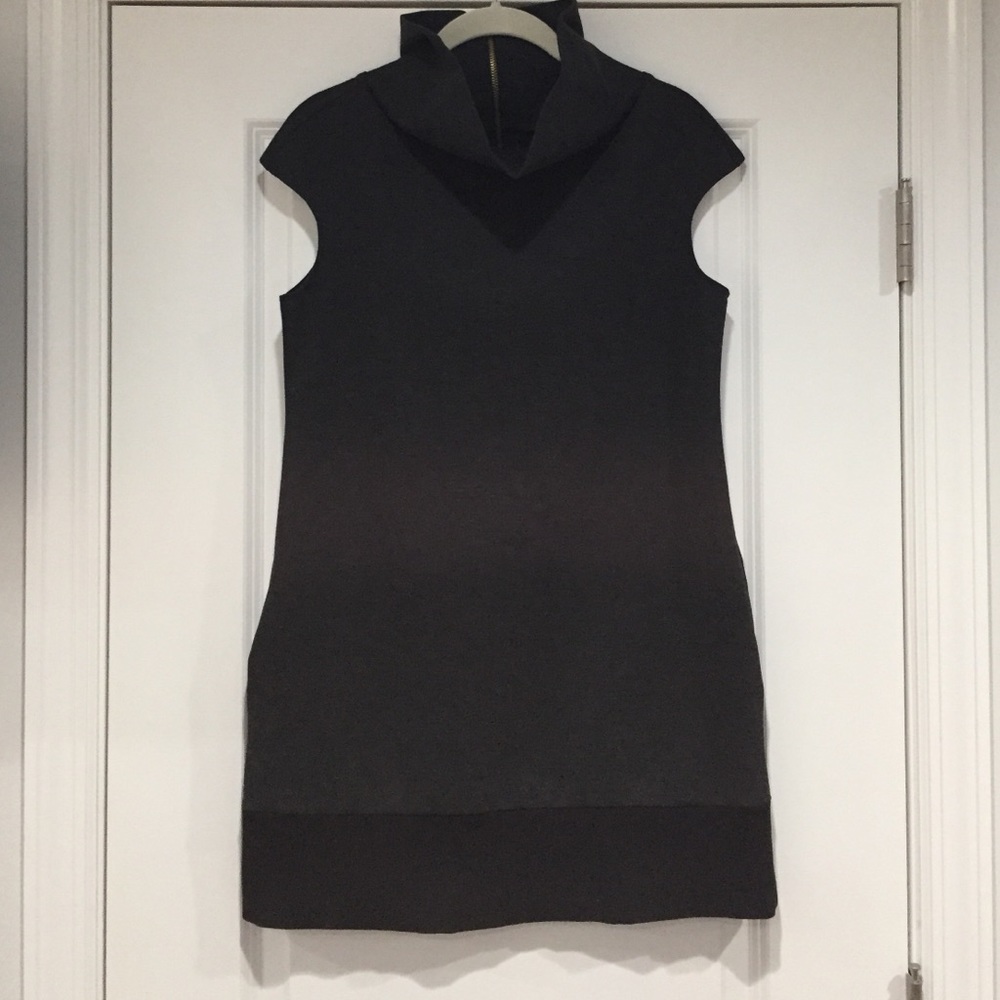 Gray cap sleeve tunic from Express