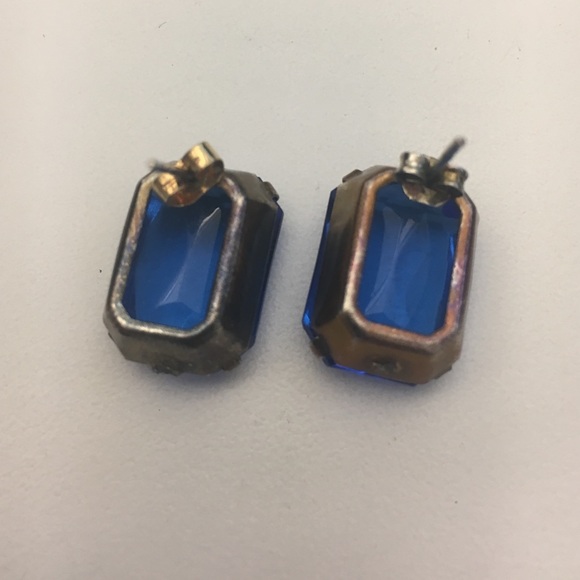 ❄️hp ice blue gem studs❄️ - Picture 2 of 2