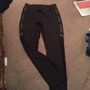 Work-out leggings. Sturdy. Mesh on the back.