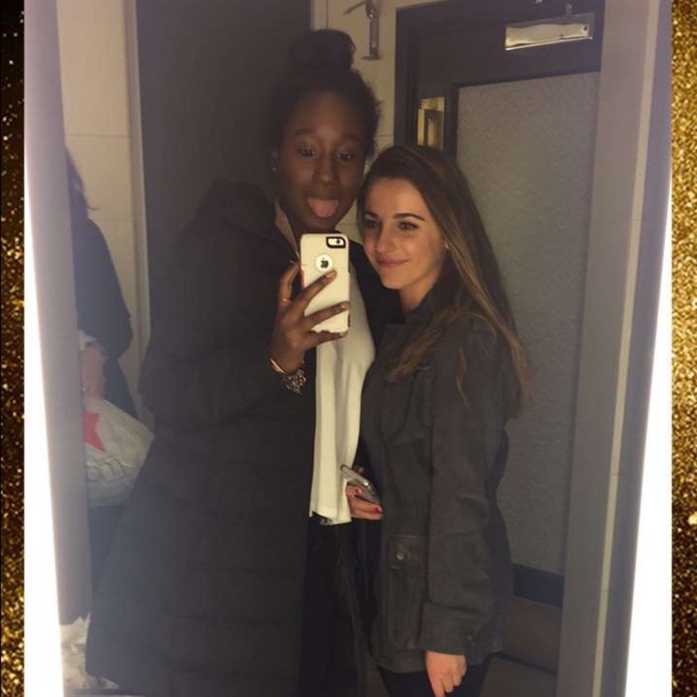 Meet your Posher, Yav