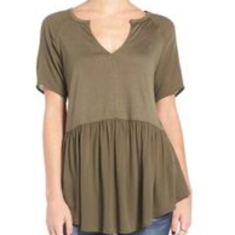 🐣SALE NWT Hiatus Short Sleeve Green Top