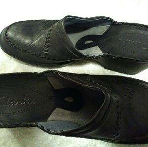 Clarks slide on clogs
