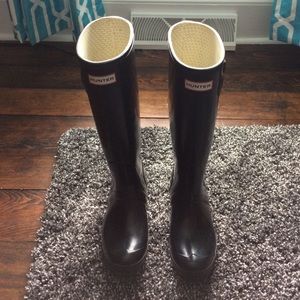 Black Gloss Hunter boots