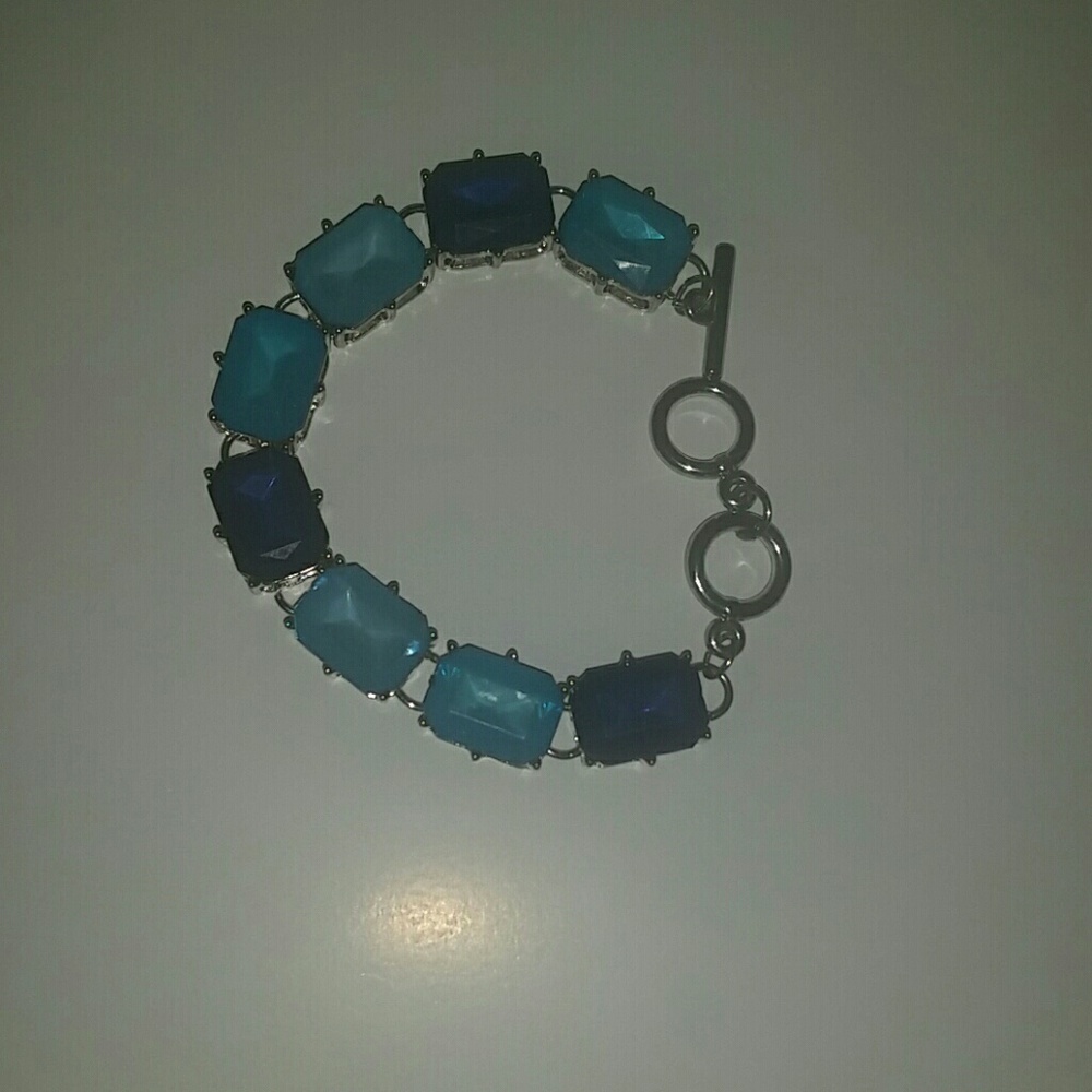 Toggle Bracelet