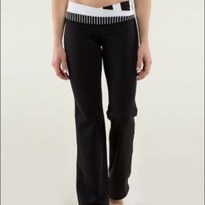 Lululemon yoga pants
