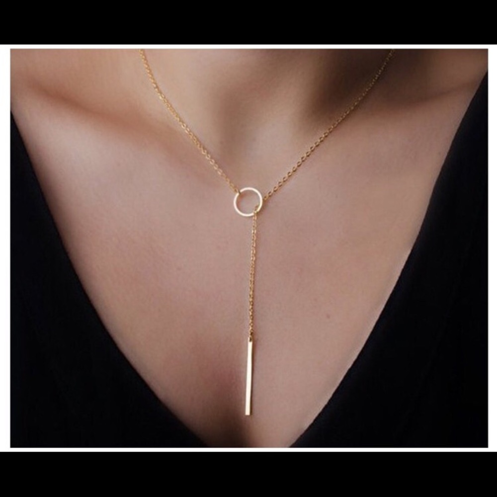 Circle lariat necklace