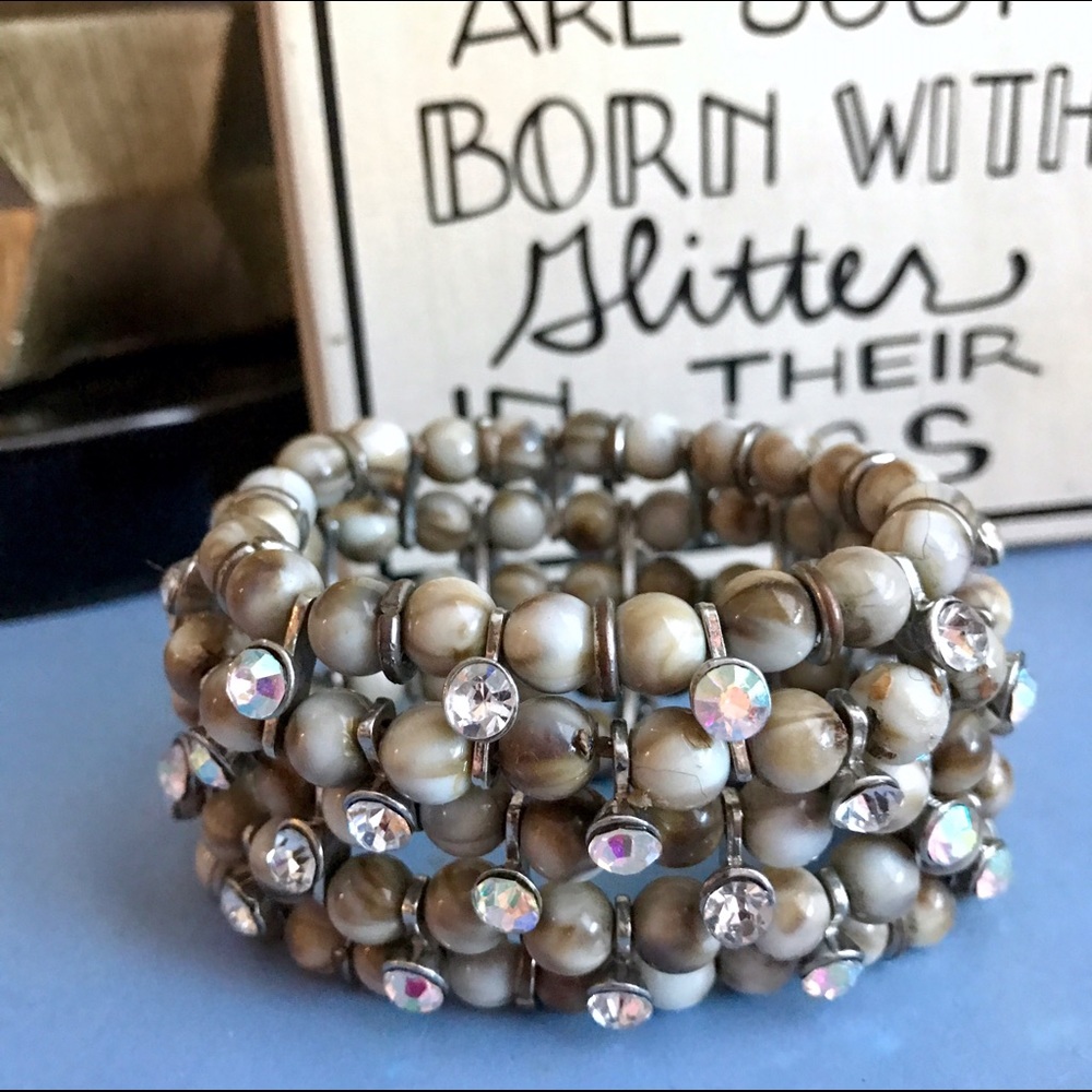 Gorgeous Bead & Rhinestone Stretch Bracelet - Picture 2 of 4