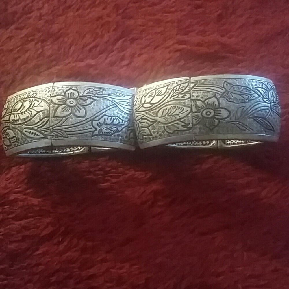 Bracelet - Picture 4 of 4