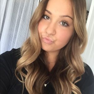 Meet your Posher, Isabella