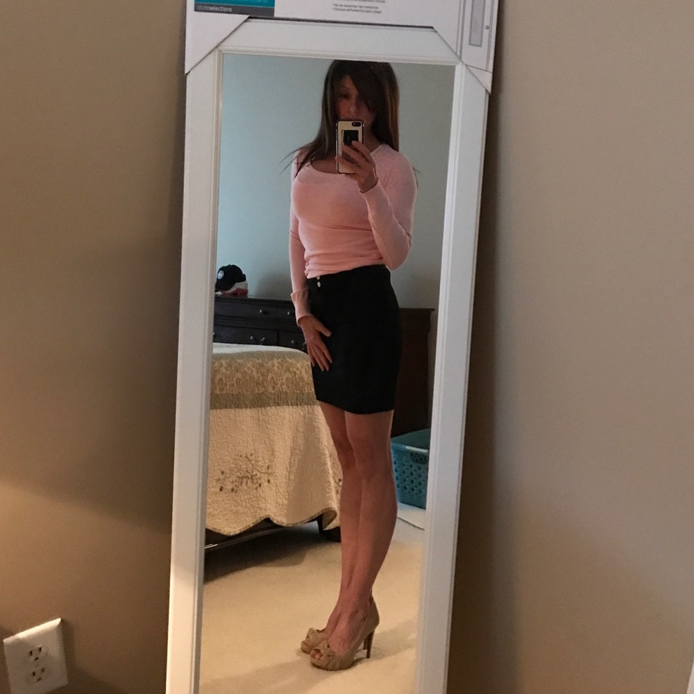 Black skirt with gold buttons 🌸🌸🌸