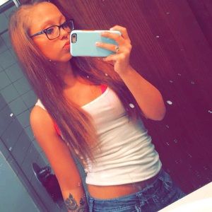 Meet your Posher, Ebony