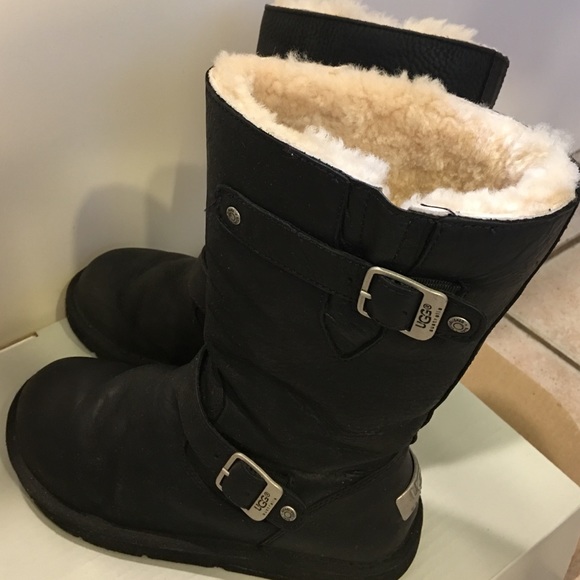 UGG Shoes - Authentic UGG Sutter Leather Boots