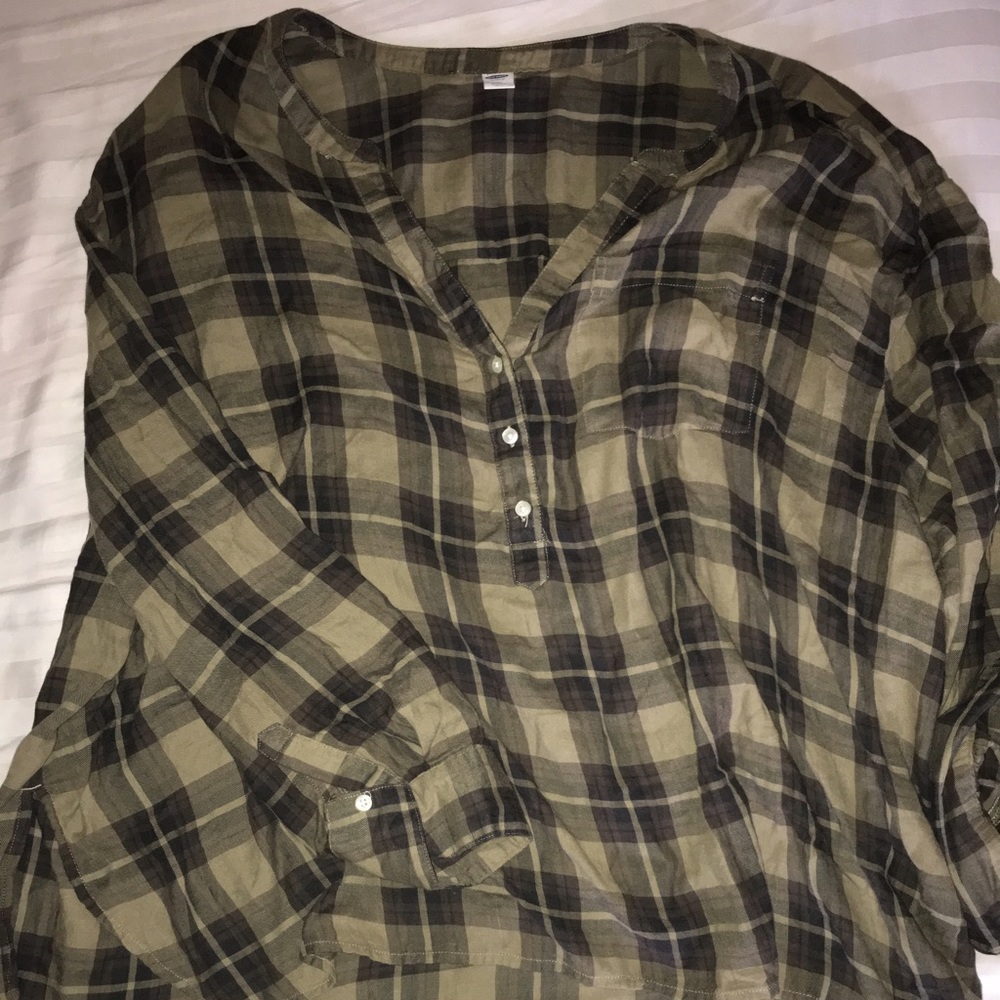 Old Navy shirt