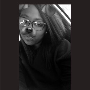 Meet your Posher, Kyra