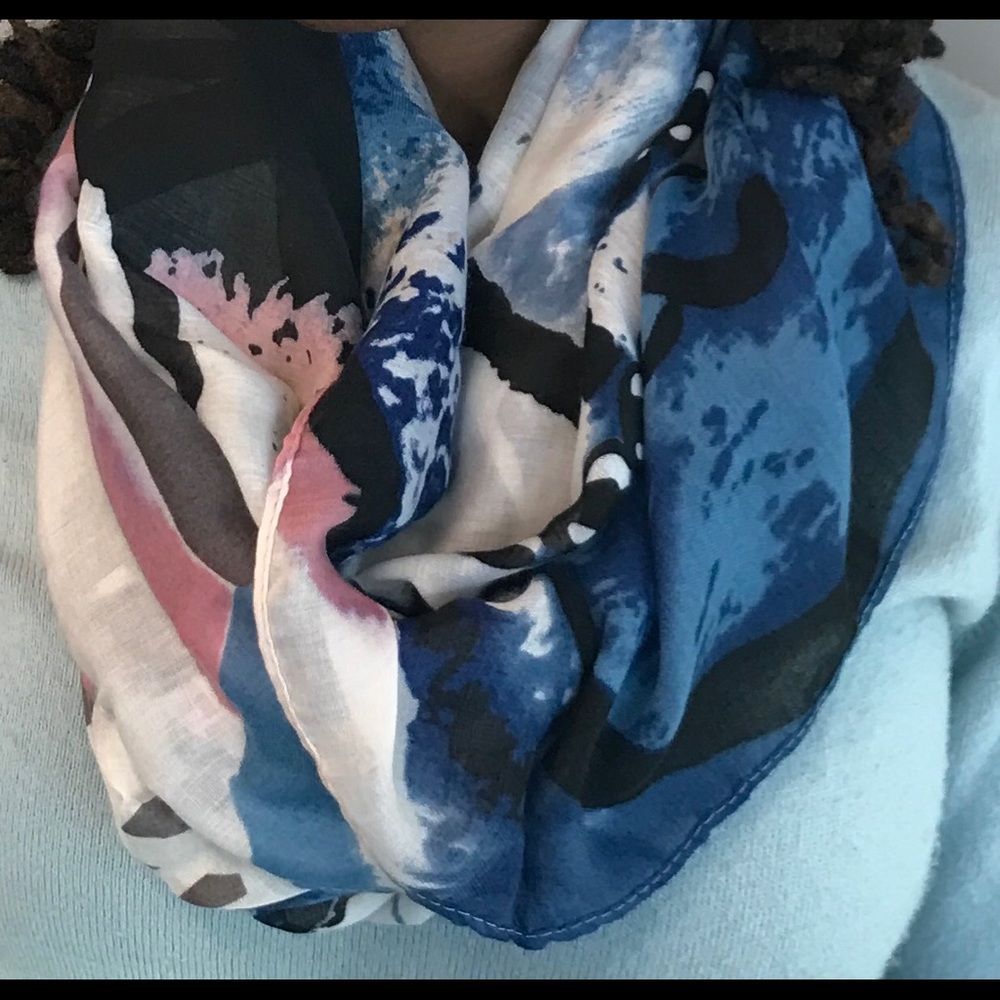 Women's infinity scarf