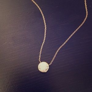 Solitaire necklace