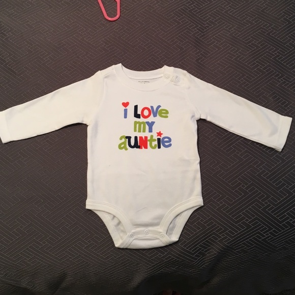 I Love my Auntie onesie- NWOT!!! - Picture 2 of 4