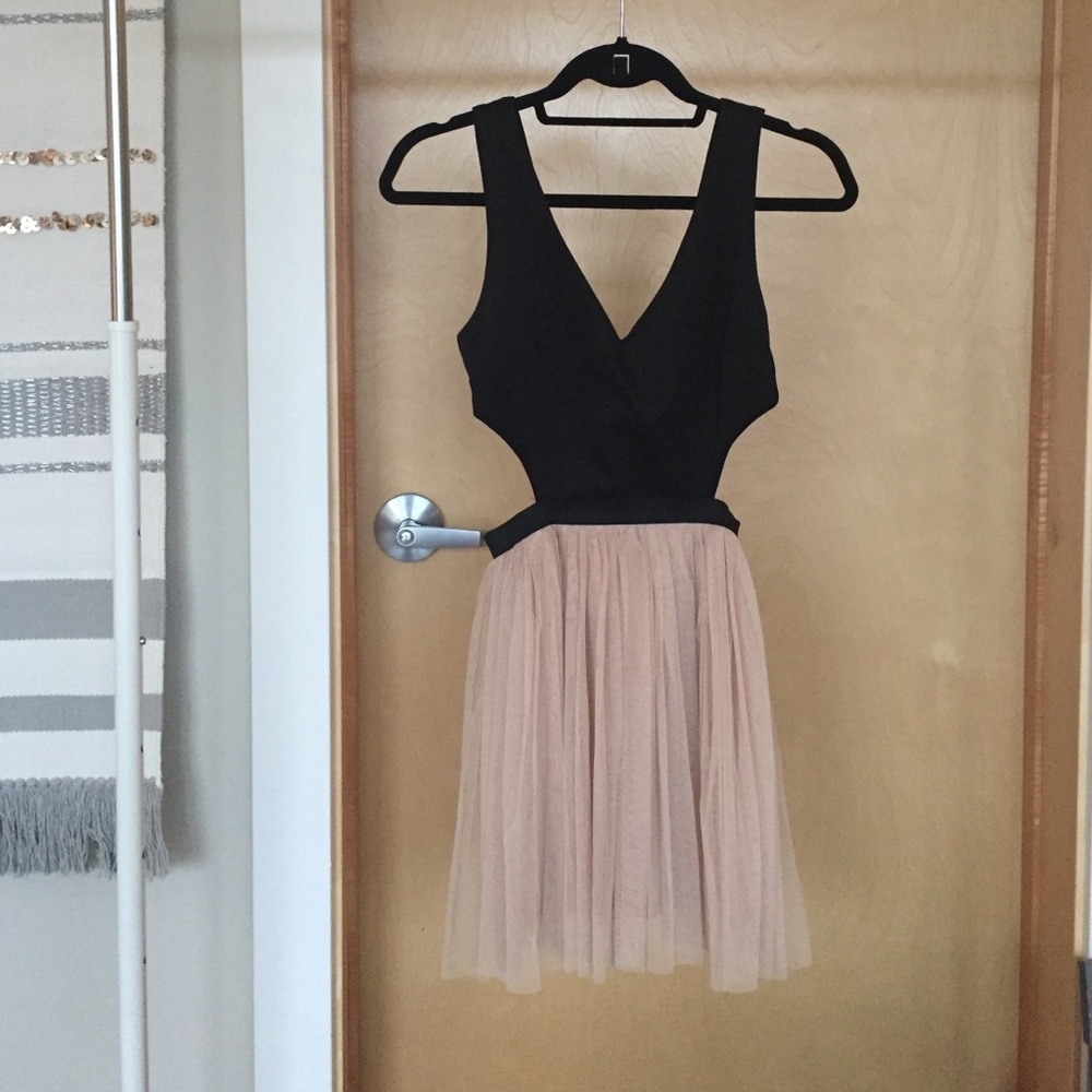 Forever 21 Cut-Out Tulle Dress