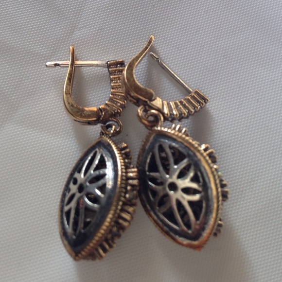 Ring silver and earrings set - Picture 4 of 4