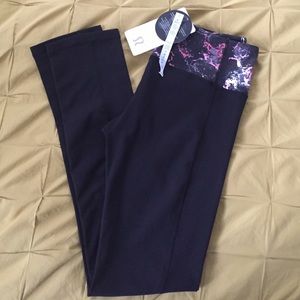 Lululemon Skinny Groove Pant II