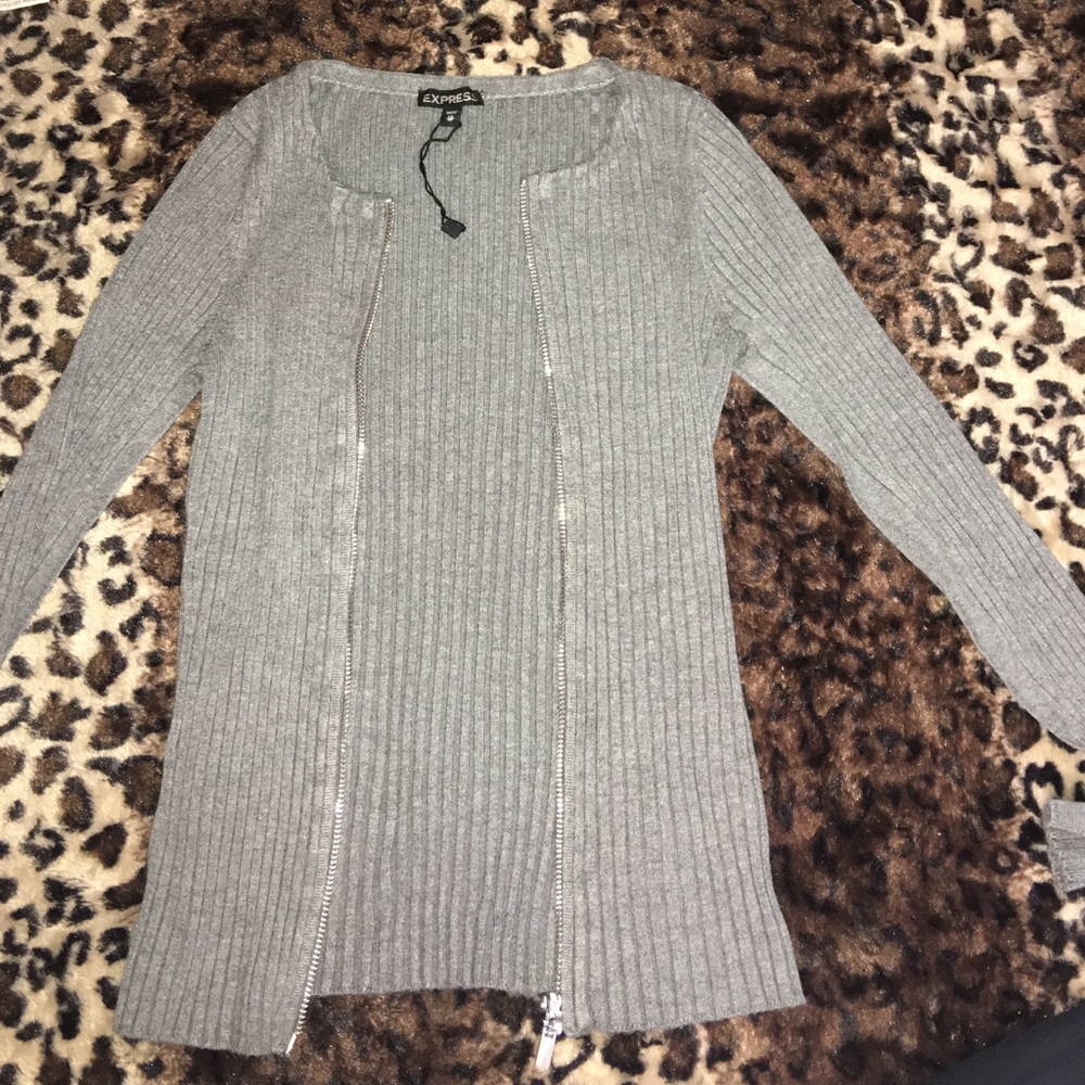 Grey sweater