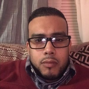 Meet your Posher, Luis