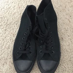Converse all black