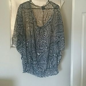 Beautiful flowy top black/grey