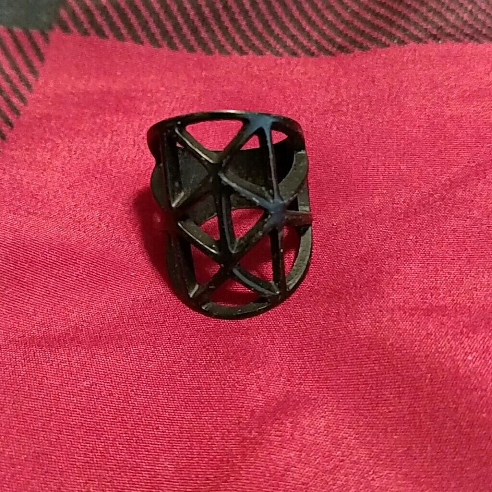 Free with purchase Black sz6 Ring