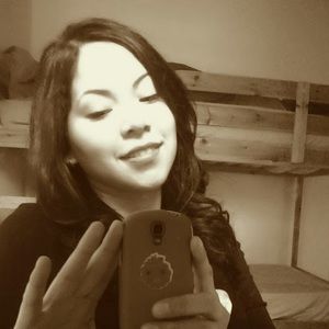 Meet your Posher, Gabriela
