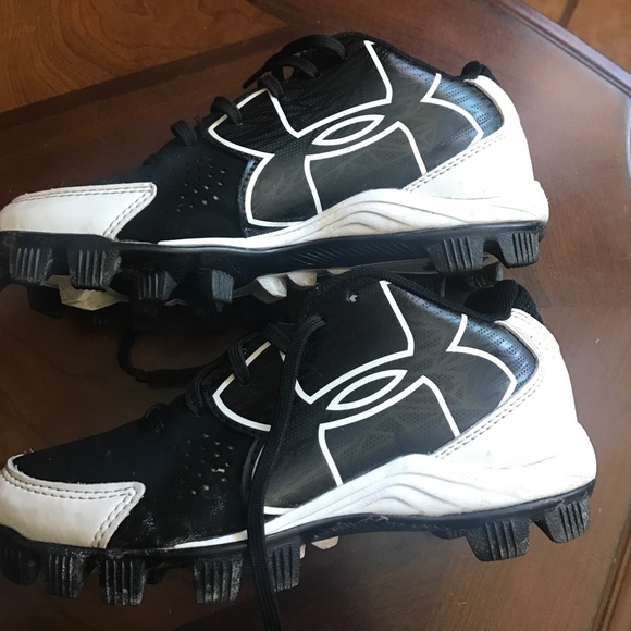 Cleats - Picture 2 of 4