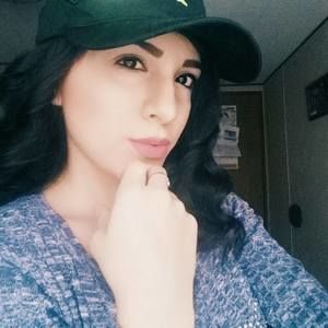 Meet your Posher, Alexandra