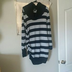 Grey/Black striped sweater Maternity long sleeve