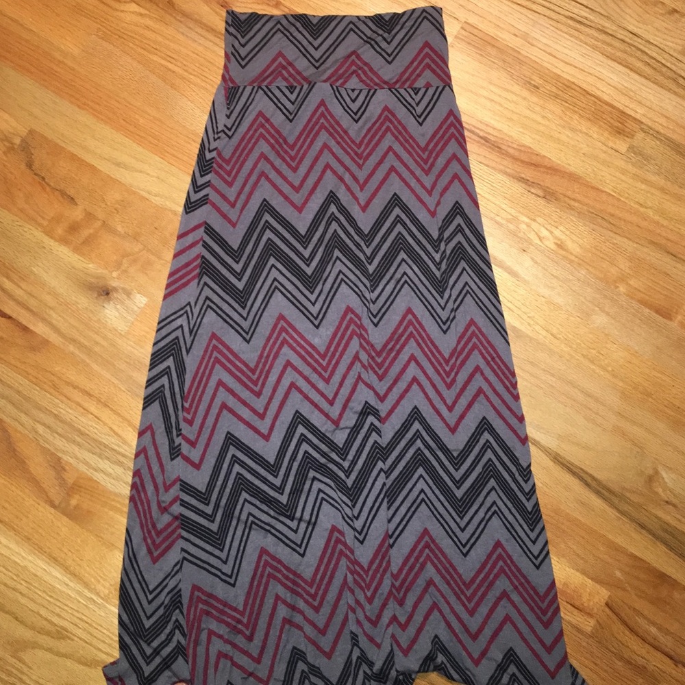 Zig zag maxi skirt