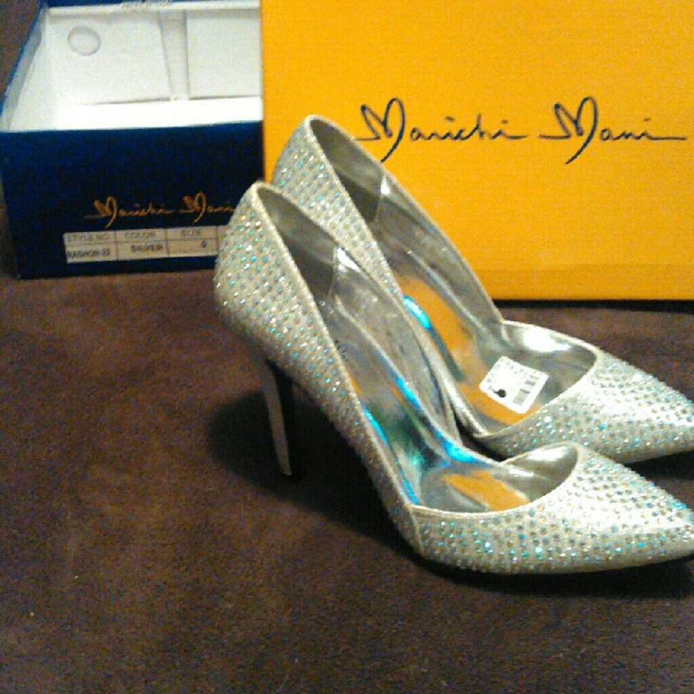 Sparkled heels!! Bling! Brand new!!