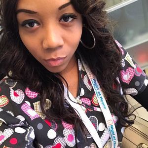 Meet your Posher, Domonique