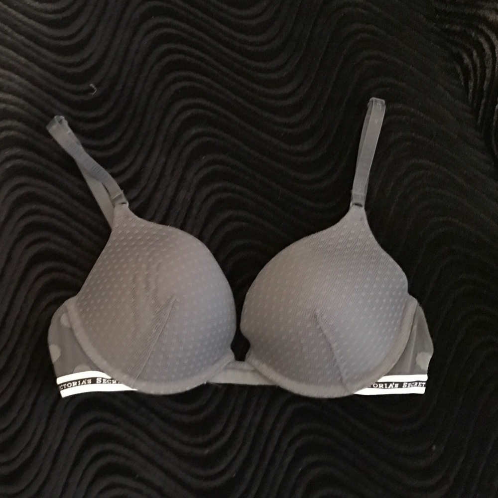 Victoria Secret Bra 32C
