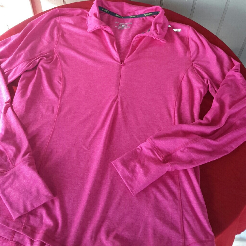 Pullover sweatshirt