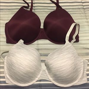 2 Victoria Secret Pink Everyday T-shirt Bras 36DD