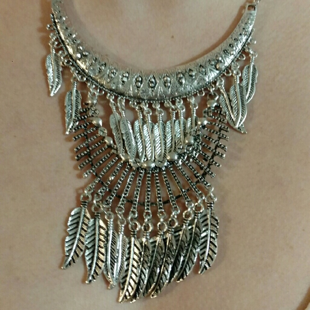 Feather necklace